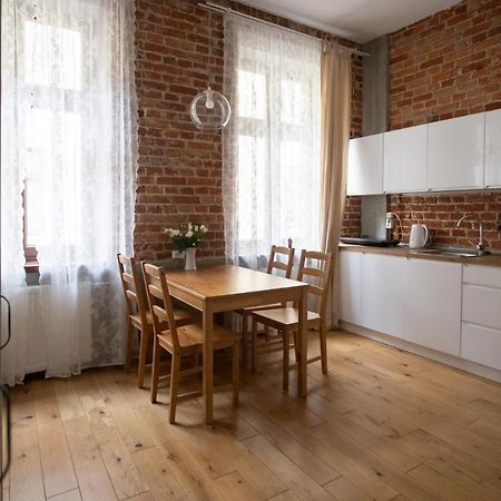 לודז' Apartament Apretura By Good Time מראה חיצוני תמונה
